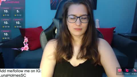 laraholmes online show from January 16, 8:18 pm