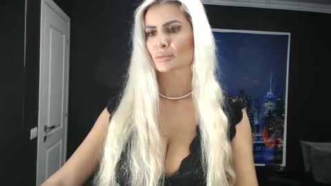 laras_moans online show from November 23, 10:32 am