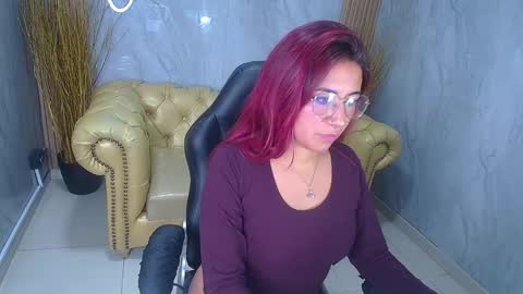 Larisa  online show from November 15, 1:40 am