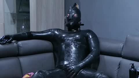 latex boy 38 online show from January 12, 8:33 pm