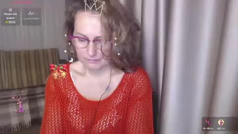 Lauraoven1 online show from December 7, 9:26 am