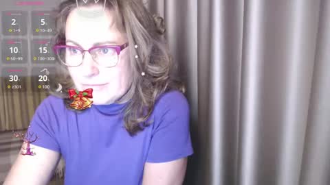 Lauraoven1 online show from December 10, 1:26 pm