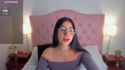 laurenn_smitth online show from November 14, 12:43 pm