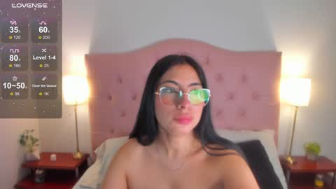 laurenn_smitth online show from November 20, 12:31 pm