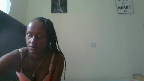 lavie ebony online show from November 15, 11:56 am