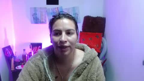 layanacuminpussy online show from December 17, 2:39 am