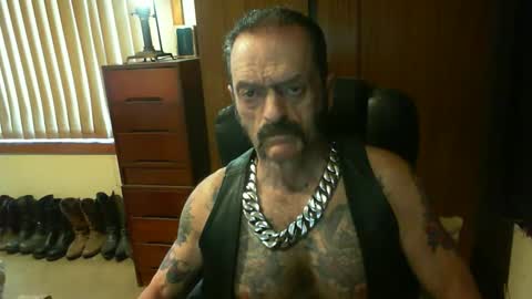 leathergreaser online show from December 29, 2:13 am