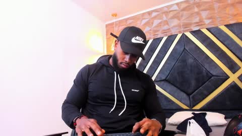 LEBRON MILLIONS online show from November 13, 11:19 pm