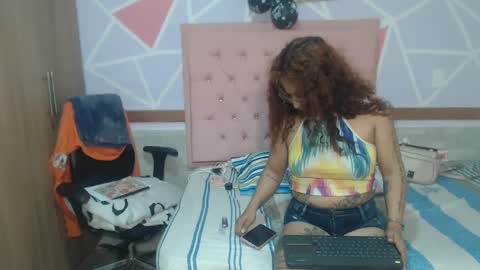 lena_lawson online show from November 21, 2:18 pm