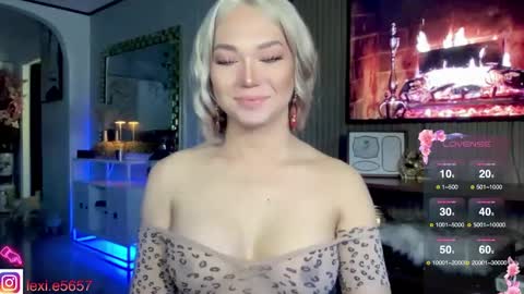 lexiesmith_ online show from November 28, 1:23 am