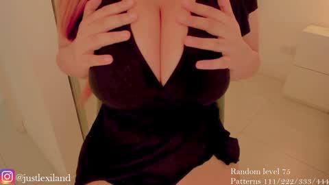 Lexi FOLLOW ME  online show from January 7, 6:43 pm