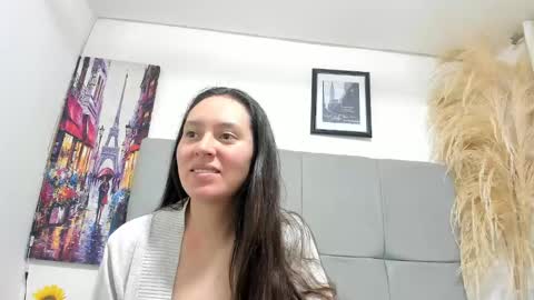 liliana  online show from November 27, 1:01 pm