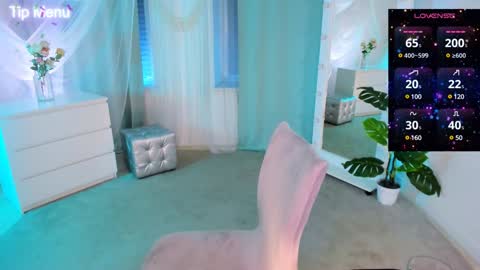 lily_dallass online show from December 5, 11:10 pm