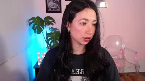 just lily online show from November 14, 2:13 am