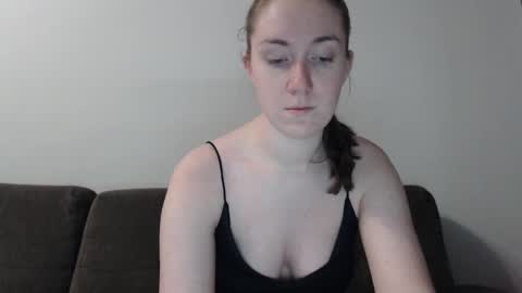 lily_love_x online show from January 5, 12:04 am