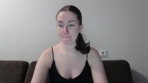 lily_love_x online show from January 2, 10:55 pm