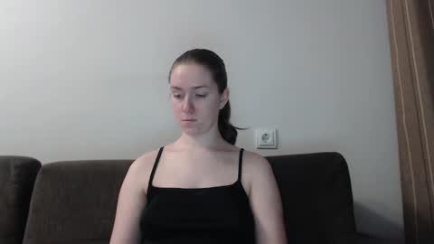 lily_love_x online show from December 10, 1:34 am