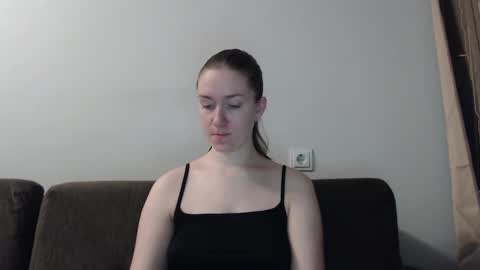 lily_love_x online show from December 20, 2:58 am