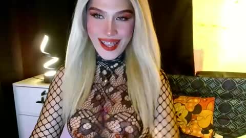 IM YOUR TRUE GODESS Lilymonstercock online show from December 4, 3:40 pm