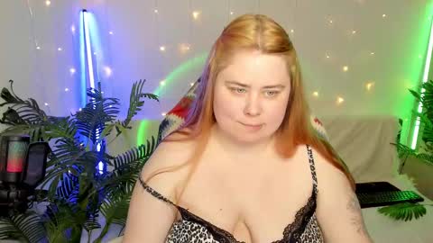 lina_linx online show from January 12, 5:40 pm