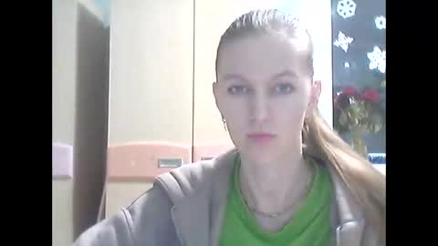 linda_key online show from January 15, 8:14 pm