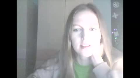 linda_key online show from January 4, 8:38 pm