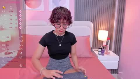 linda_sofi__ online show from February 12, 8:13 pm