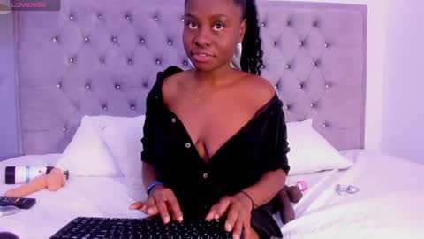 Ebony Lisbeth Horny online show from December 11, 2:06 pm