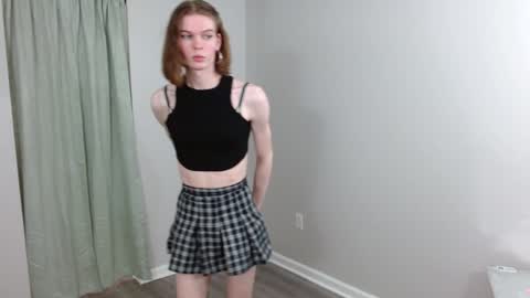 liz_luvz_u online show from November 25, 2:48 am