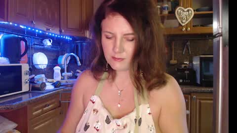 LizaCakes online show from December 17, 11:40 am