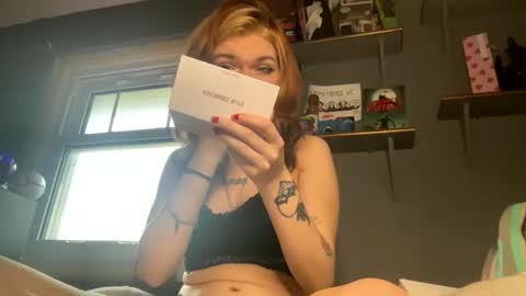 lizzybunny online show from November 18, 1:55 pm