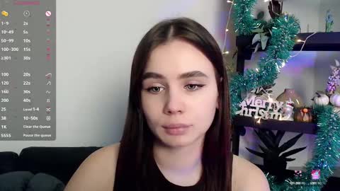 lolapalmer_ online show from December 29, 7:59 pm