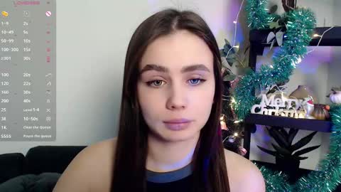 lolapalmer_ online show from January 3, 10:37 pm