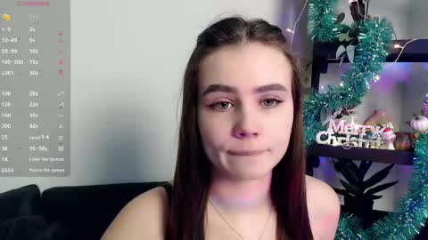 lolapalmer_ online show from January 5, 7:22 pm