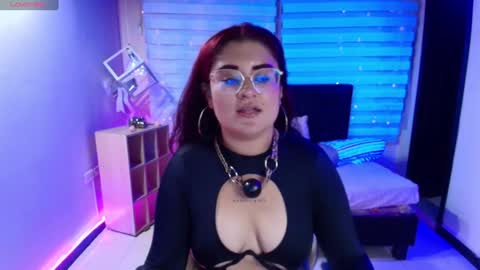 lorena_rodriguez_ online show from November 22, 3:17 am