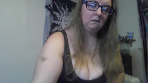 Bigtitsgirl113 online show from November 13, 1:22 am