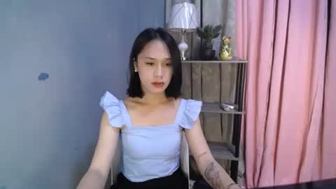 lovely_agnes online show from December 26, 10:19 am