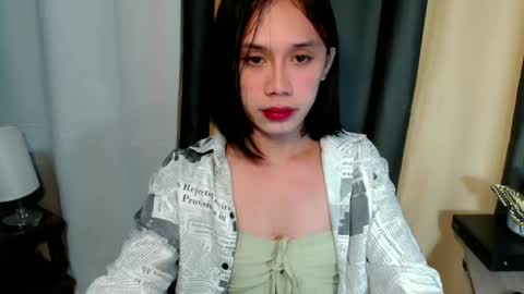 lovely_agnes online show from December 9, 2:13 pm