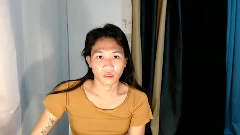 lovely_angel_intown online show from December 22, 2:21 pm