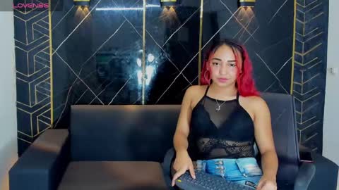 lovely_ashlee online show from December 2, 4:04 am