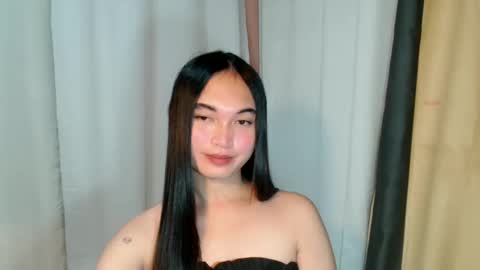 lovely_mamaxx online show from November 18, 10:00 am