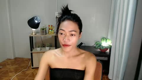 lovely_nathaliax online show from January 22, 2:09 am