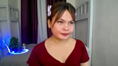 lovelynicole_in_asian online show from December 10, 12:22 pm