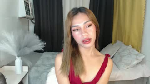 lovelynikki0319 online show from February 8, 12:42 pm