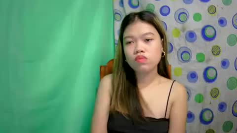 lovemae352295 online show from December 20, 2:58 am