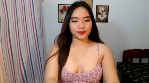 lovvvable_yoj online show from November 18, 1:45 pm