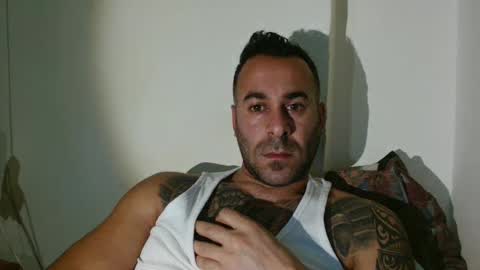 Luca237bigcock online show from January 7, 9:15 pm