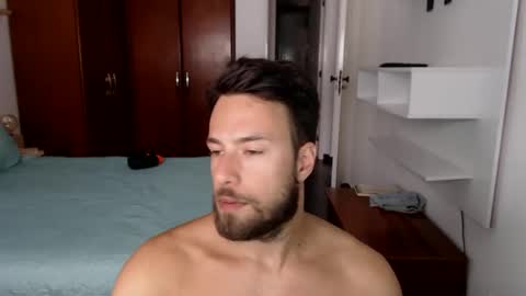 lucassouza23 online show from January 5, 1:36 pm