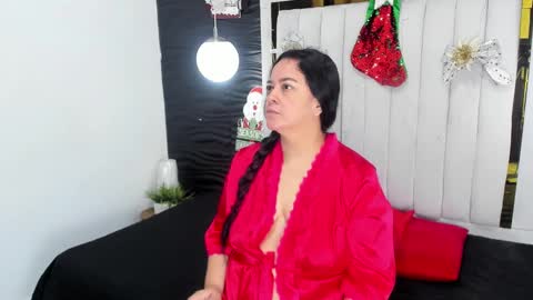 Lucia Vonne online show from December 9, 12:01 pm