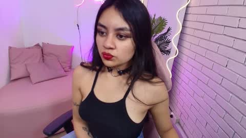 luciaa_tay online show from November 23, 7:02 pm